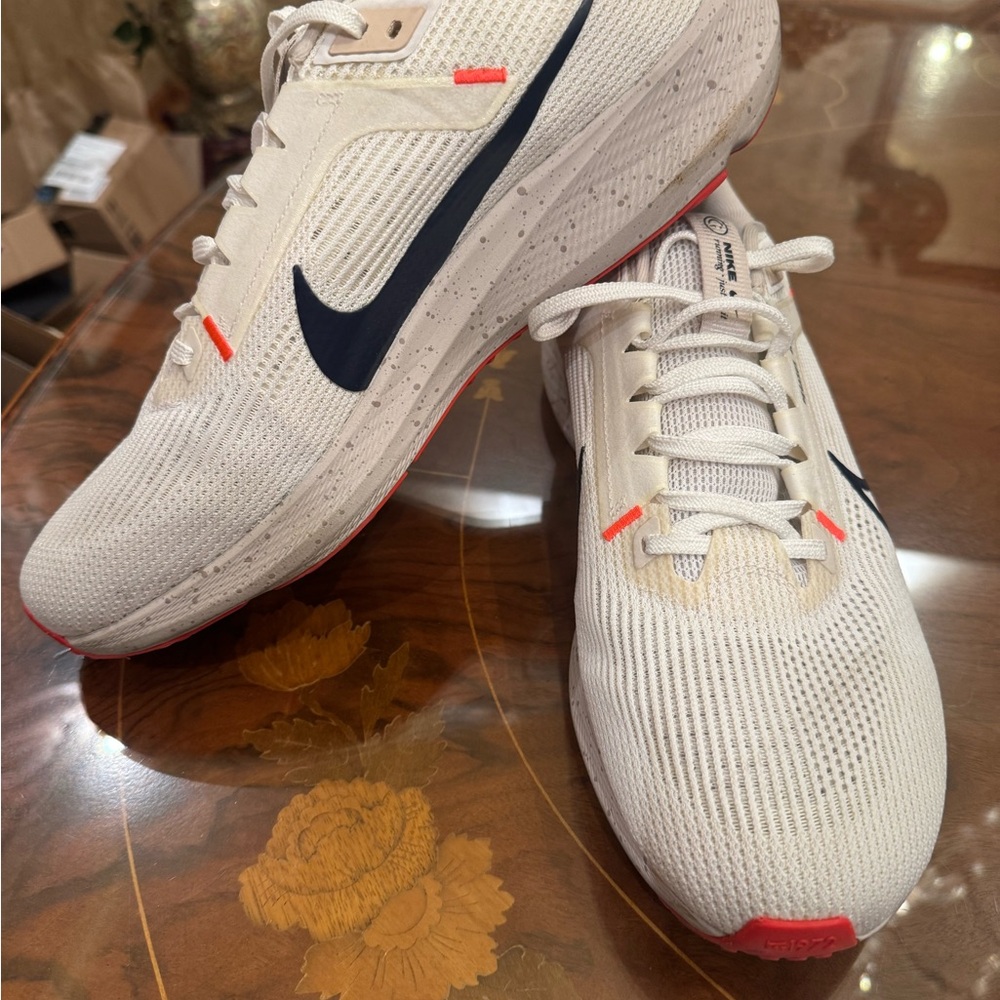 Nike Pegasus 40 Men's Road Running Shoes sneakers Sz 11.0 - Picture 13 of 16